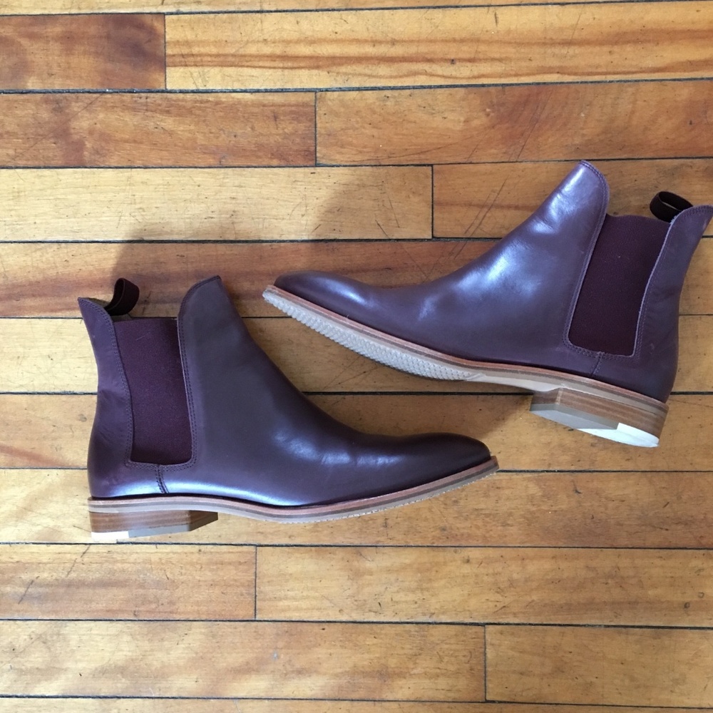 Everlane Chelsea Boots